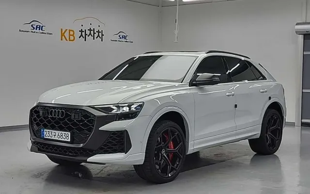 인천개인회생중고차 RSQ8 퍼포먼스 매물 사진 14 - 2025/09 5,385km